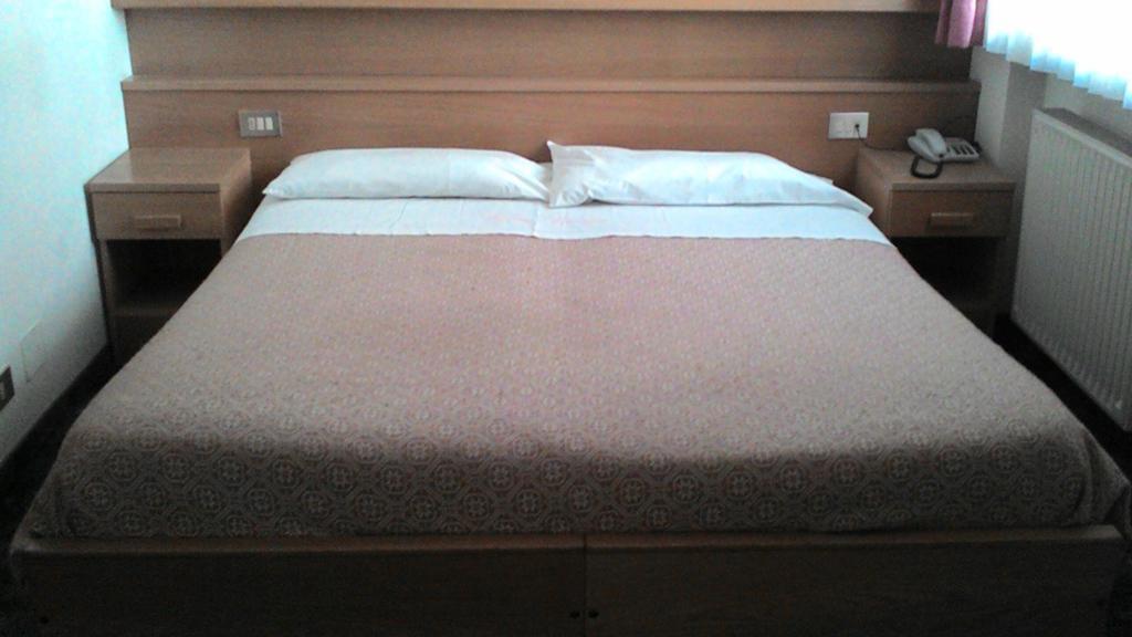 B&B Chiara- อัลเลเก ภายนอก รูปภาพ